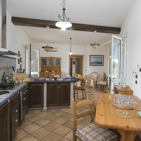 Iside Villa